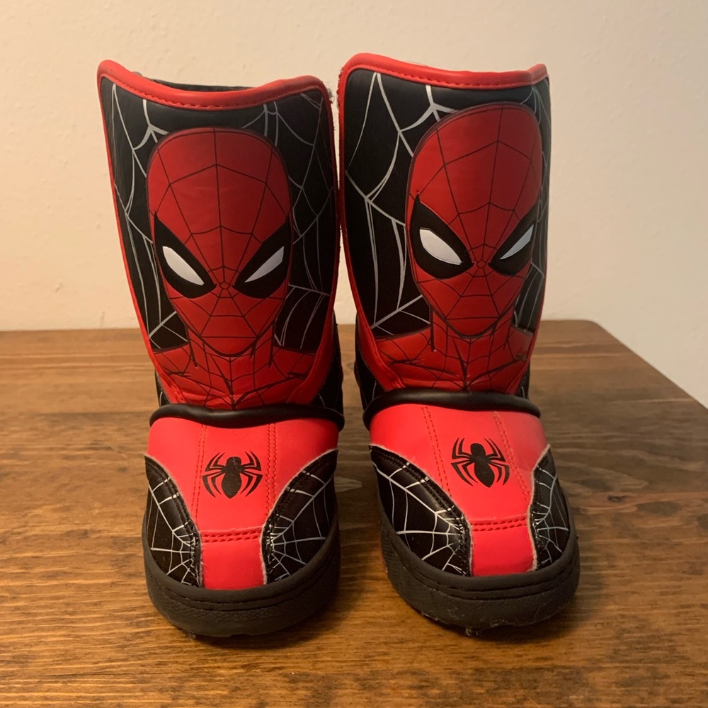 Marvel Spider-Man Kids Snow Boots - Red and Black